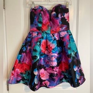 Strapless flower dress